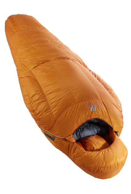 GORE-TEX INFINIUMTM 10D outer shell is durably light, highly breathable and rain-resistant