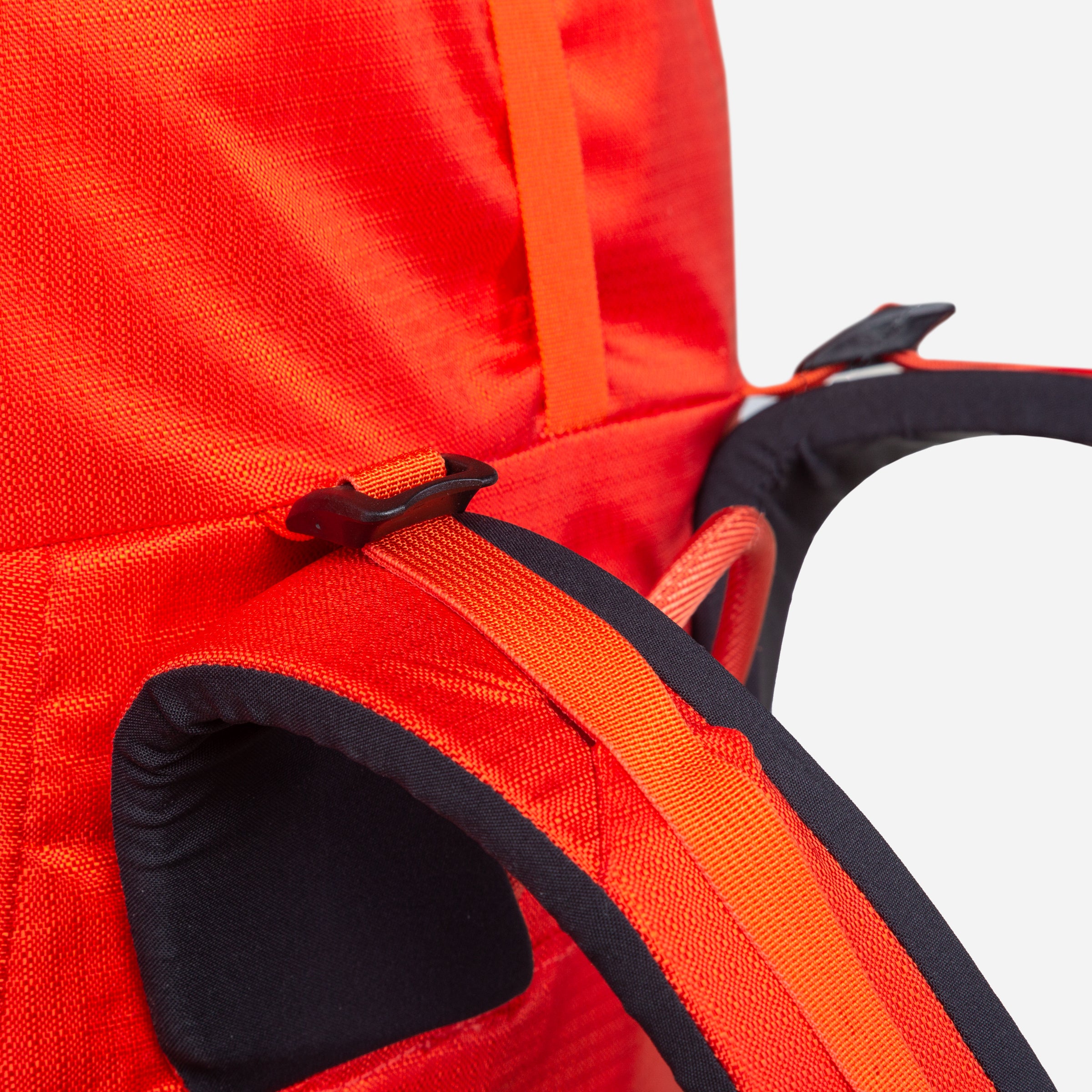 detail::High Density EVA shoulder straps and removable EVA back panel