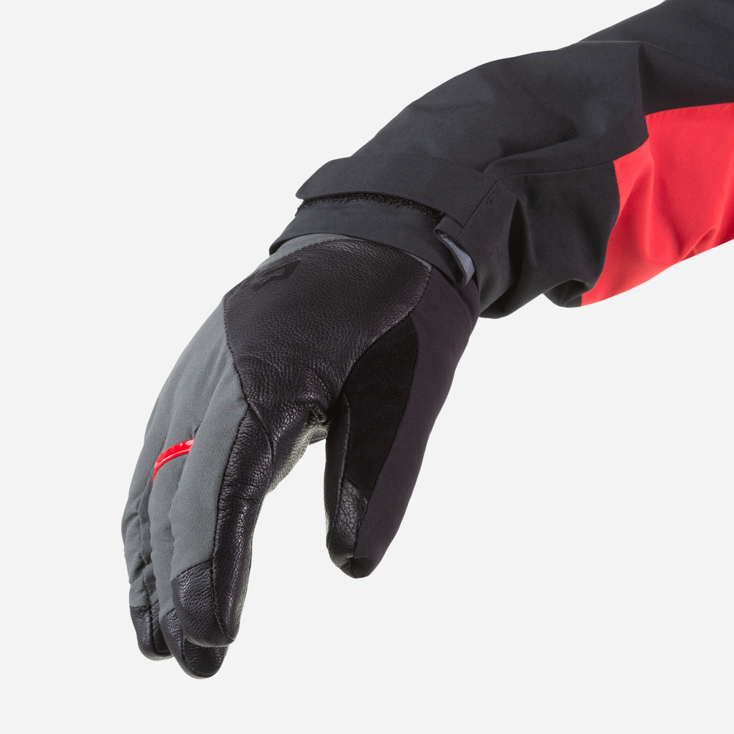 detail::Adjustable laminated cuffs