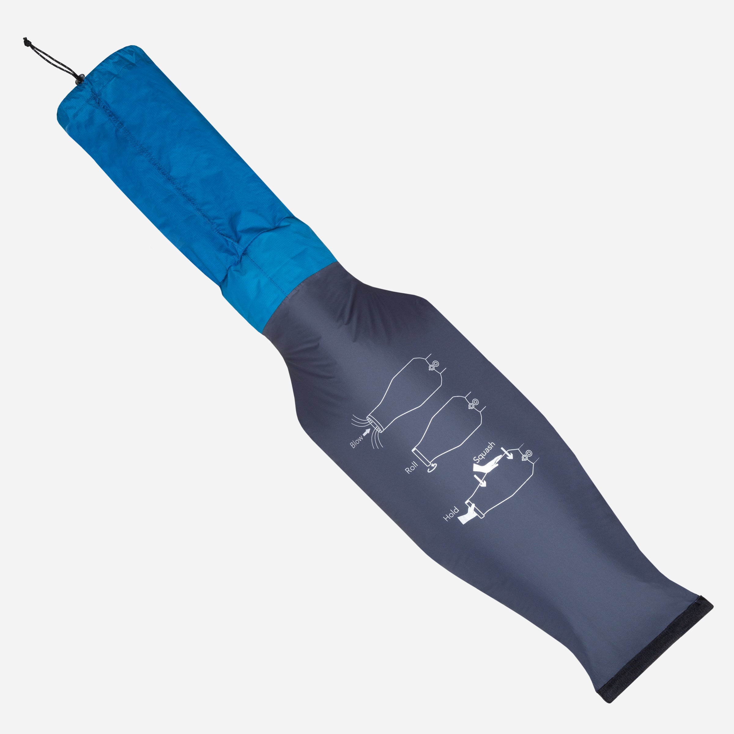 detail::Supplied Windsock<sup>TM</sup> inflates mat easily and doubles as lightweight stuff sack