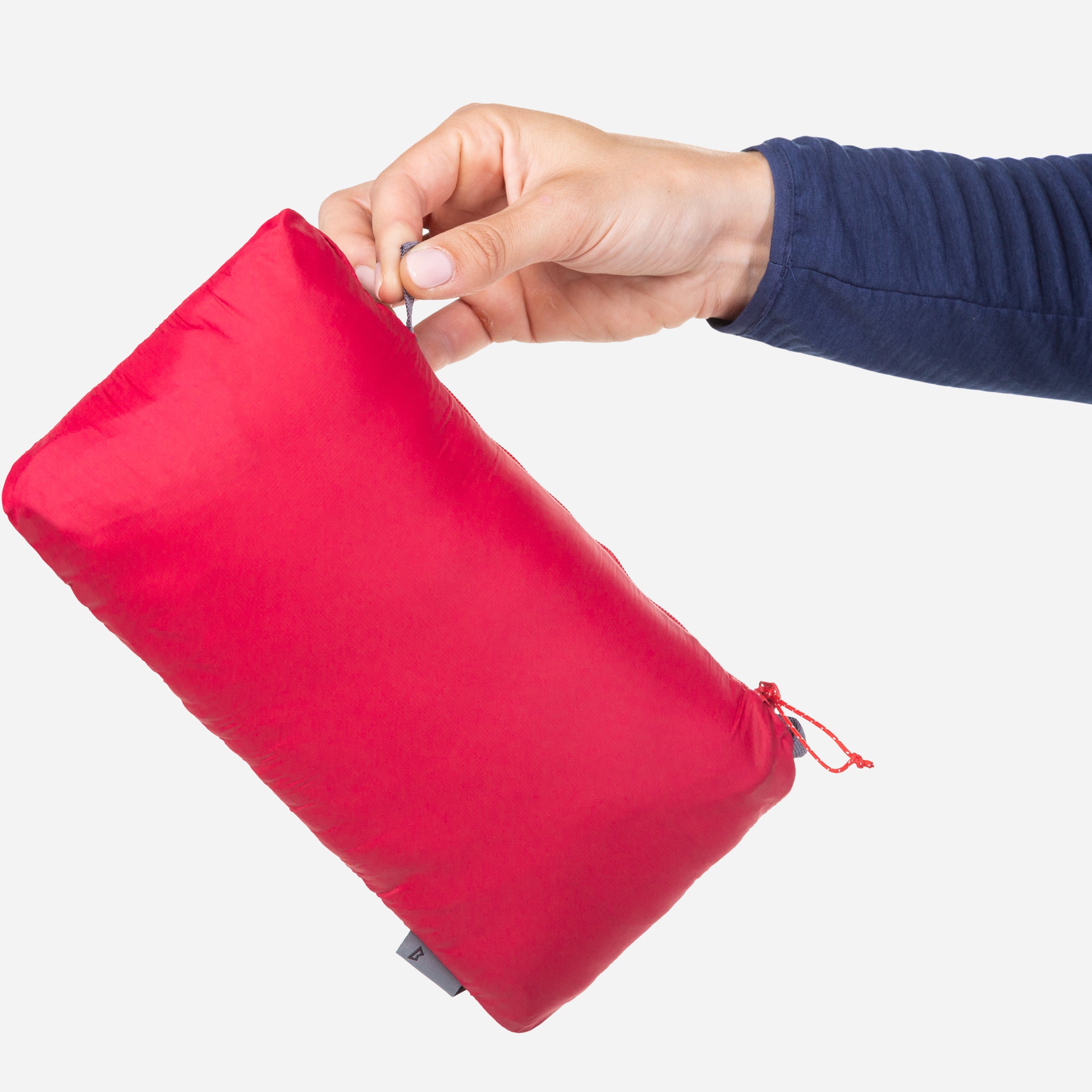 detail::Packs into hand pocket with twin karabiner carry loops