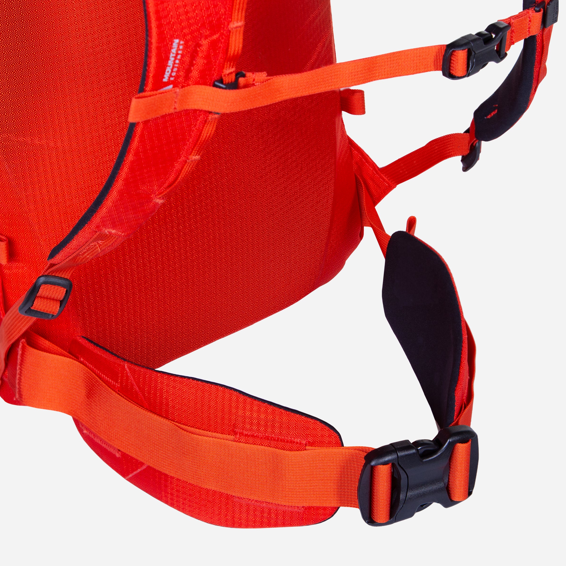 detail::High Density EVA back panel, shoulder straps and 38mm webbing hipbelt with removable hip-fins
