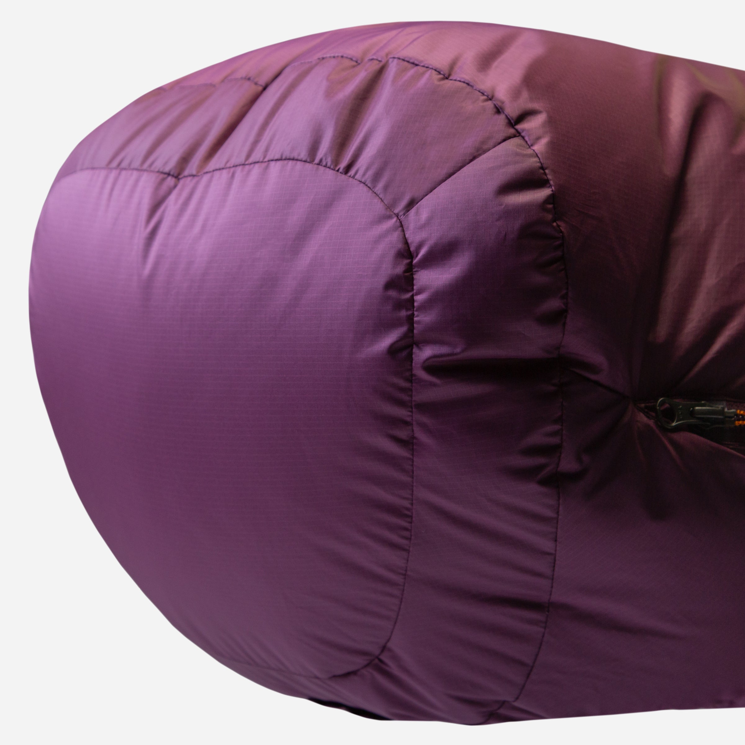 detail::2 baffle anatomically shaped and offset foot-box